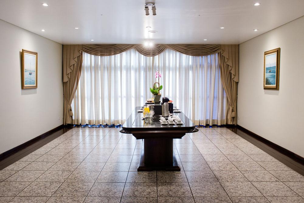 Hotel Blue Tree Towers Curitiba Batel Esterno foto