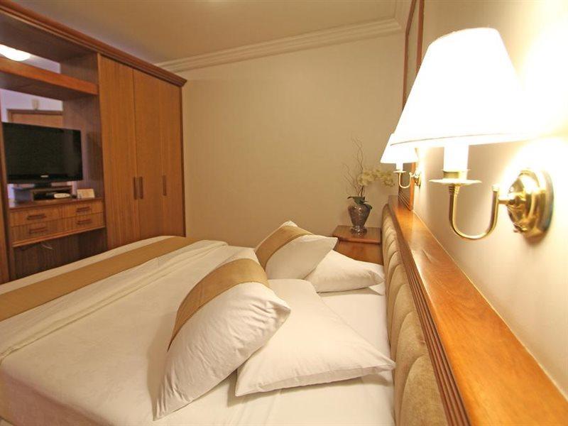 Hotel Blue Tree Towers Curitiba Batel Esterno foto