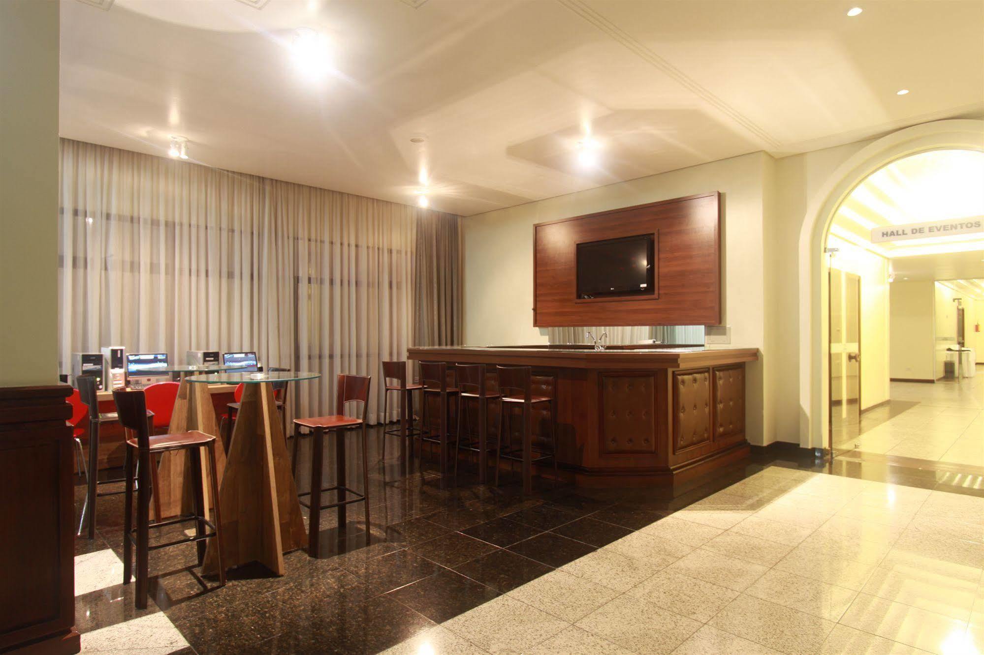 Hotel Blue Tree Towers Curitiba Batel Esterno foto